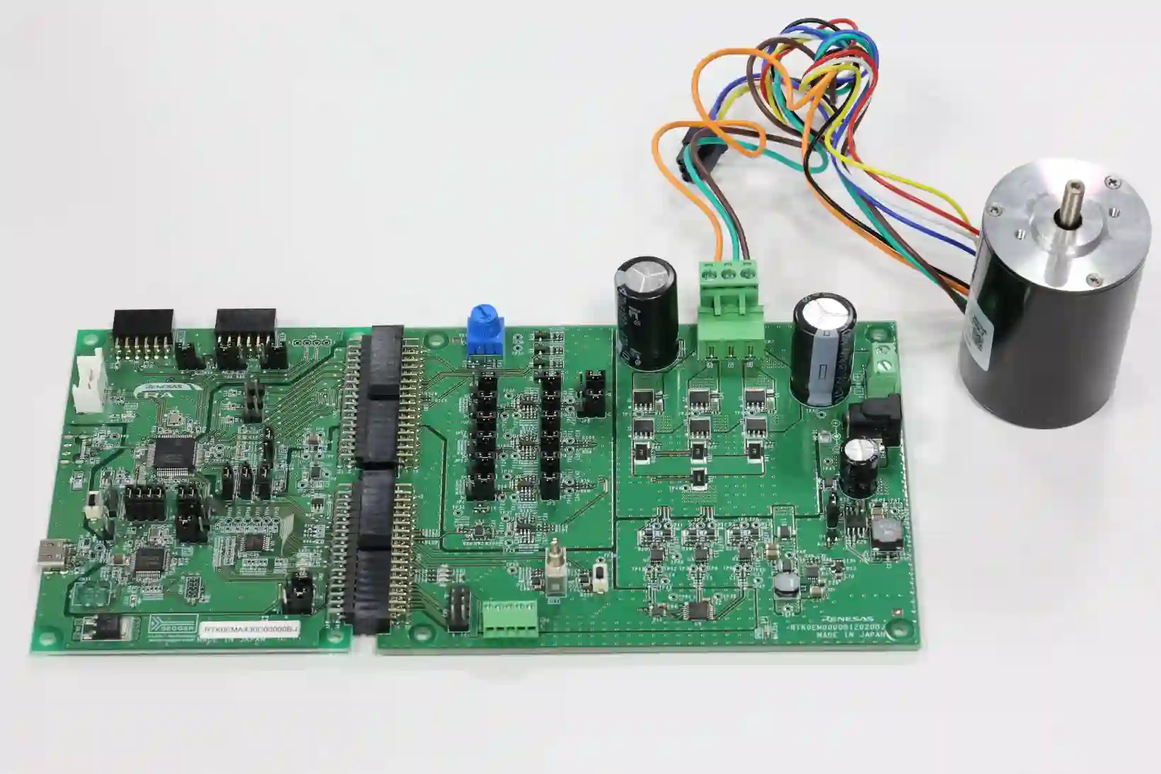 A picture of the RA4T1 Motor Control Kit board